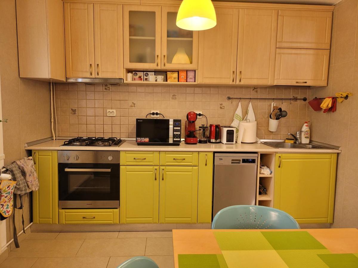 Family Friendly With Kids Room, Quiet And Peaceful Bucharest Exterior photo