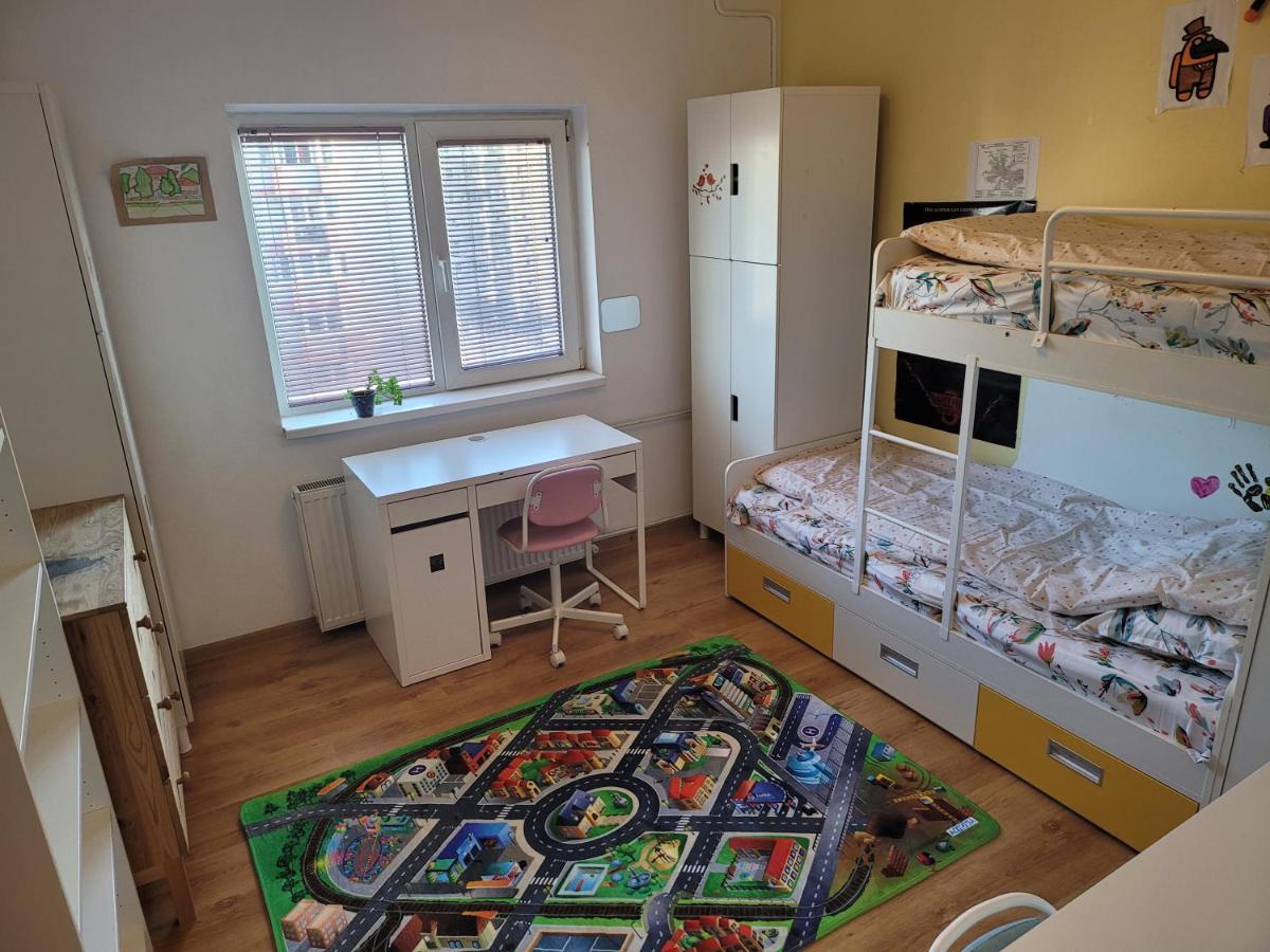 Family Friendly With Kids Room, Quiet And Peaceful Bucharest Exterior photo